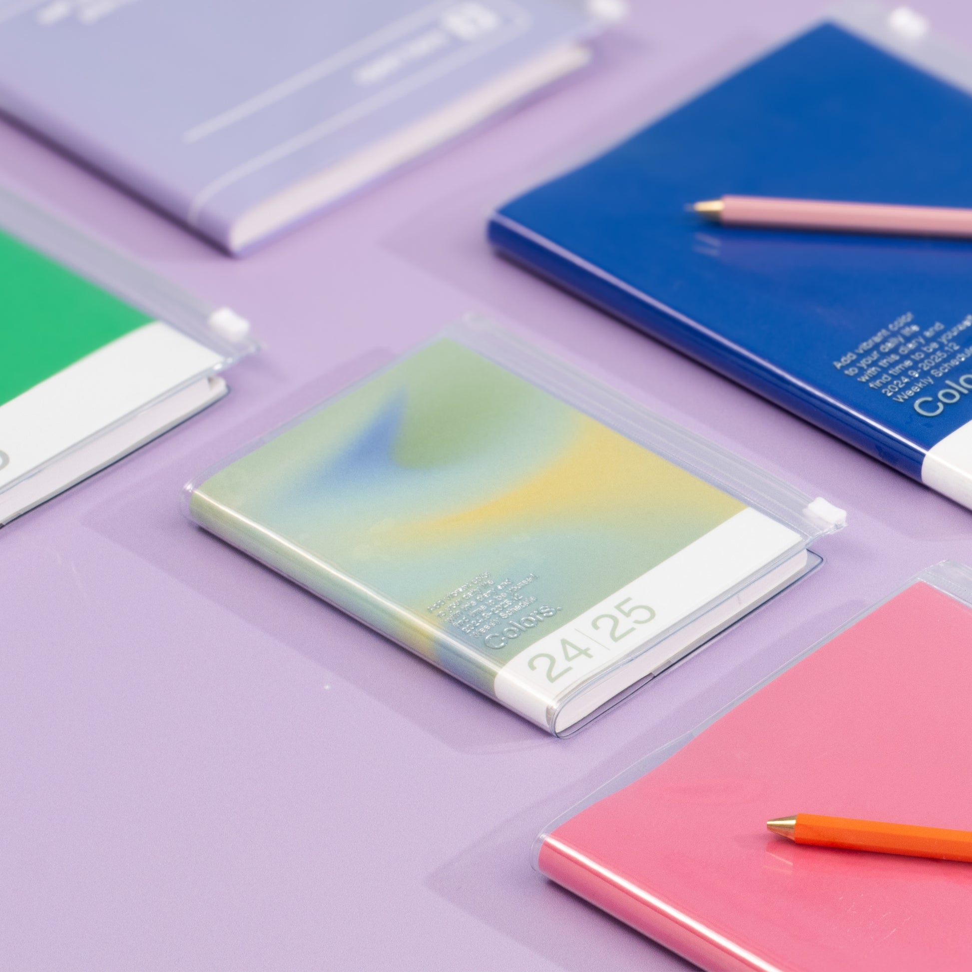 2024-2025 Gradient Weekly A6 Diary - Green