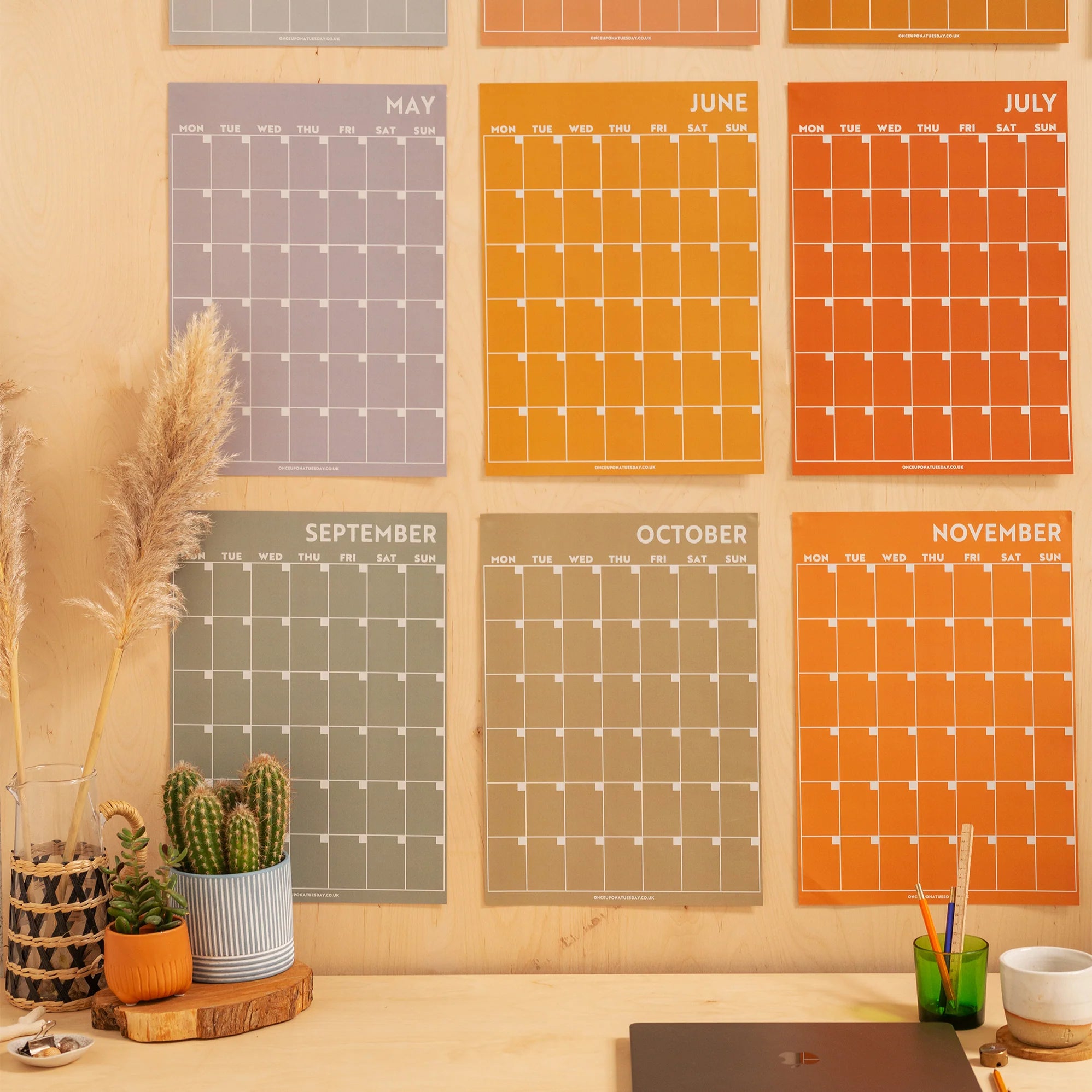 Undated wall planner