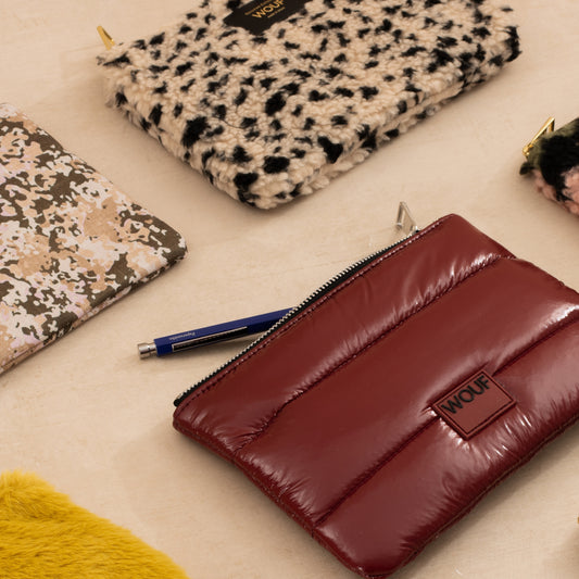 Wouf - Glossy Pouch - Burgundy