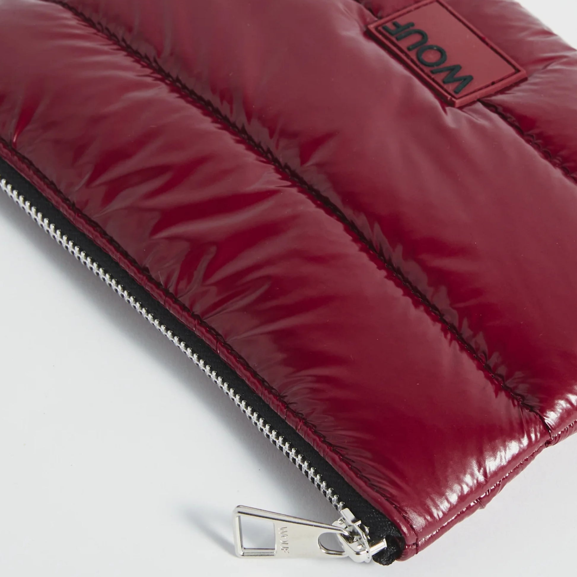 Wouf - Glossy Pouch - Burgundy