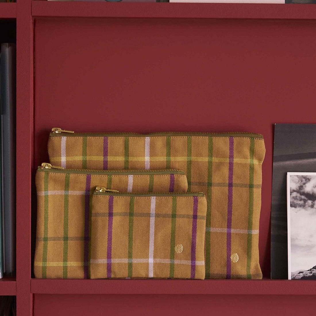 Plaid-water-repellent-pencil-pouch