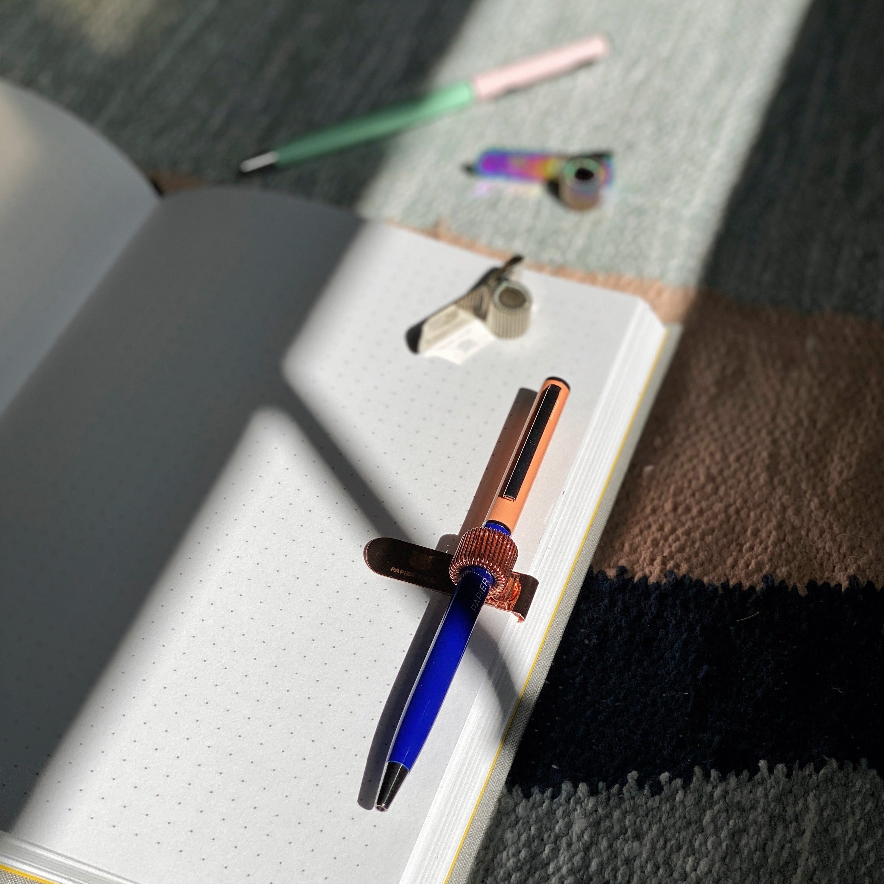 pen holder