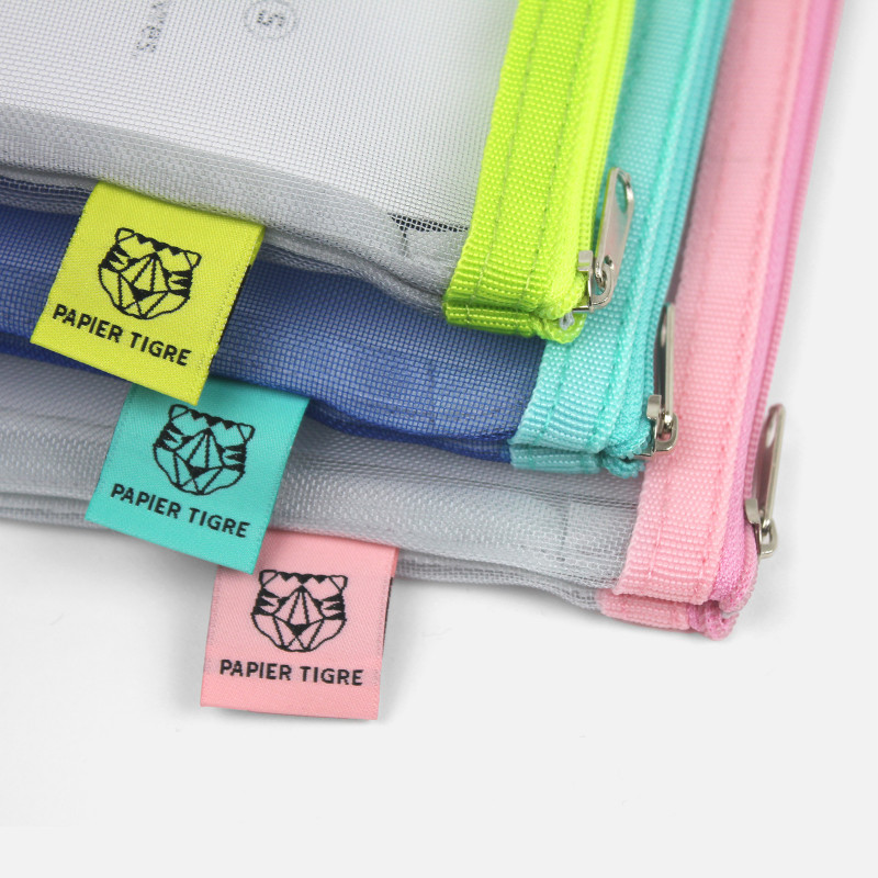 Stationery Storage in Mesh