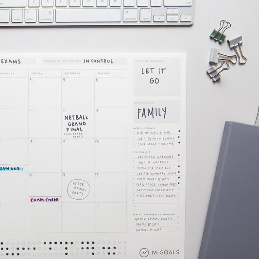 Monthly Desk Pad