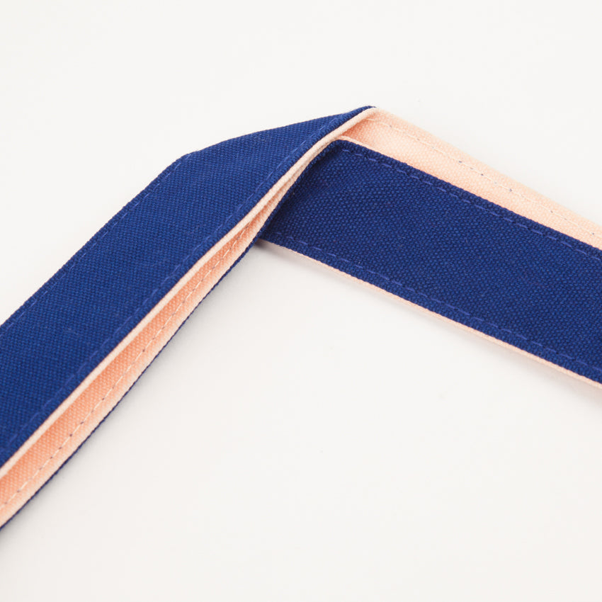 blue tote bag