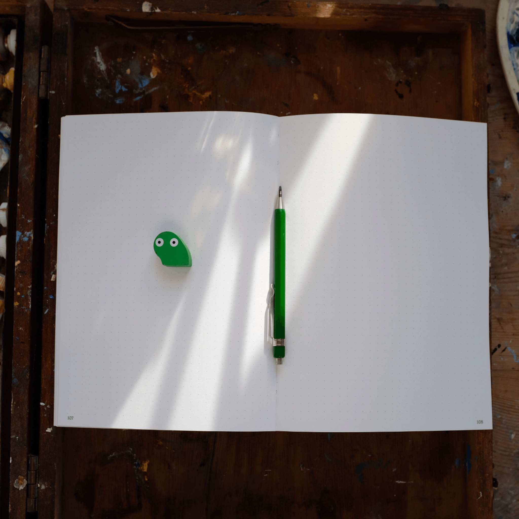Plain page notebook